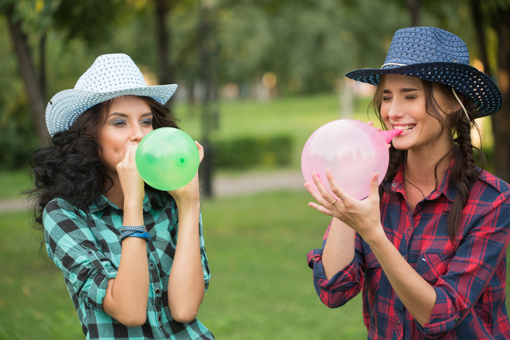 Bachelorette Party Balloons (2026 Guide)